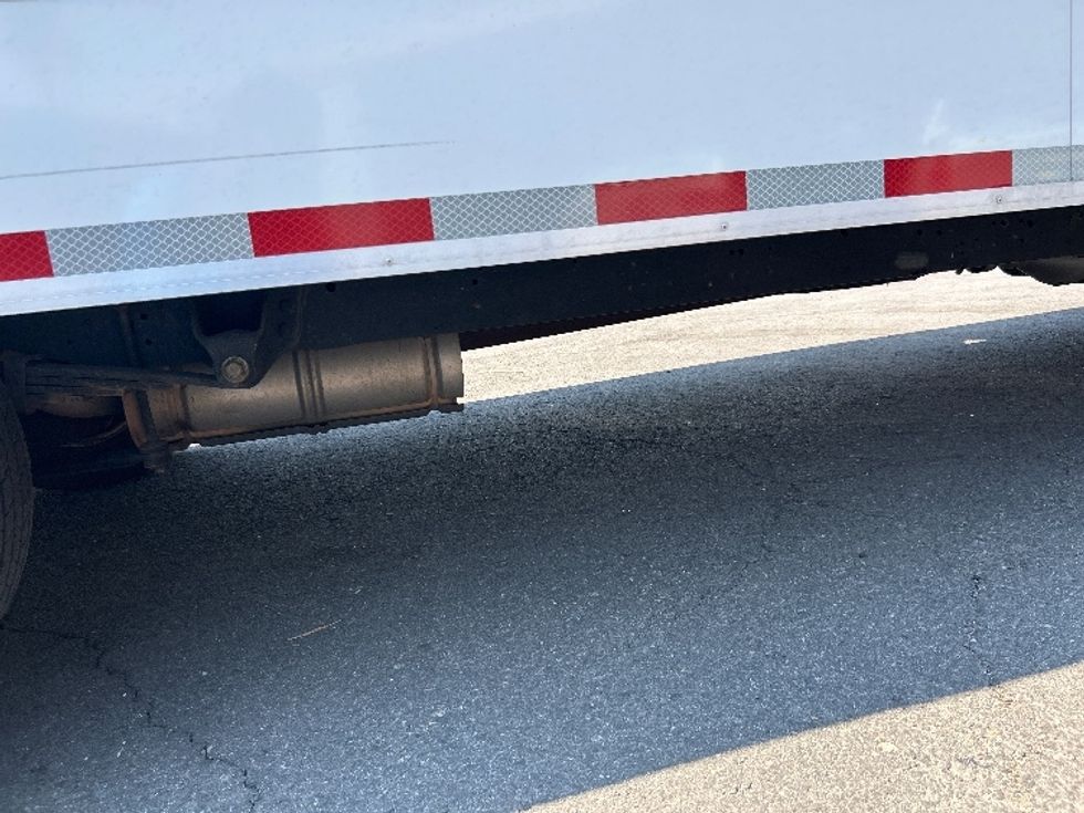 Light Duty Box Truck-Light and Medium Duty Trucks-Ford-2021-E350-Ontario-CA-100,184\n\t\tmiles-$ 29,500 - Image 14