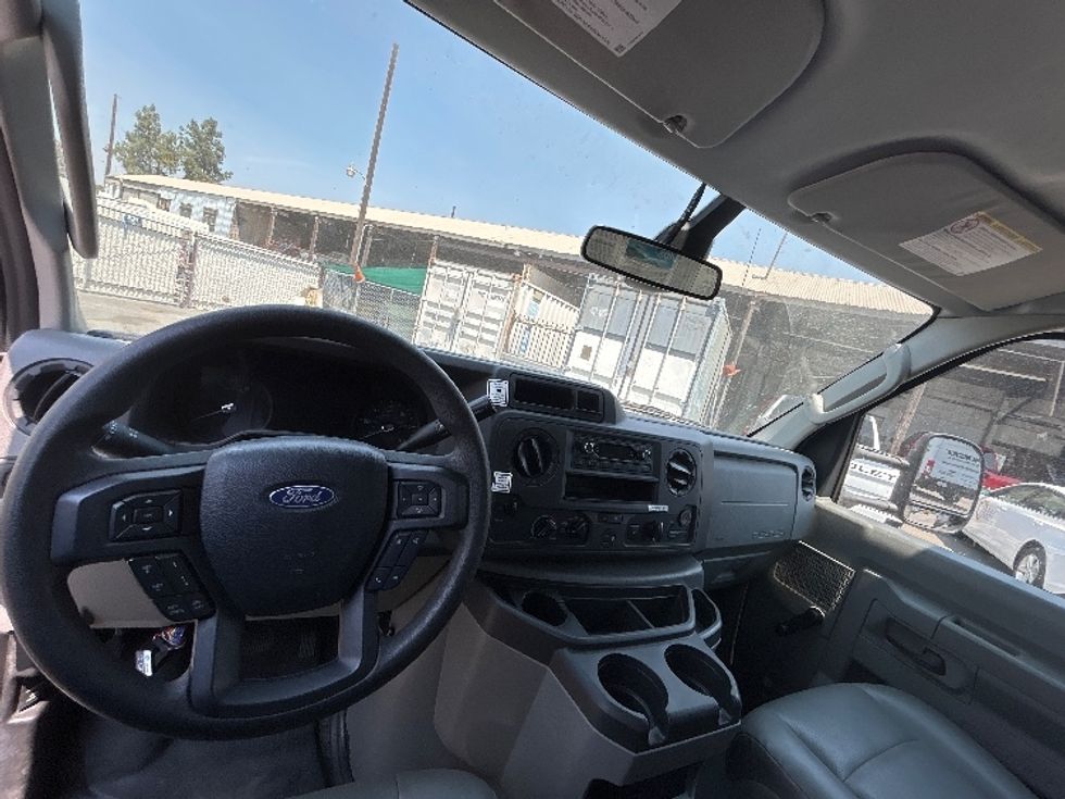Light Duty Box Truck-Light and Medium Duty Trucks-Ford-2021-E350-Ontario-CA-100,184\n\t\tmiles-$ 29,500 - Image 18