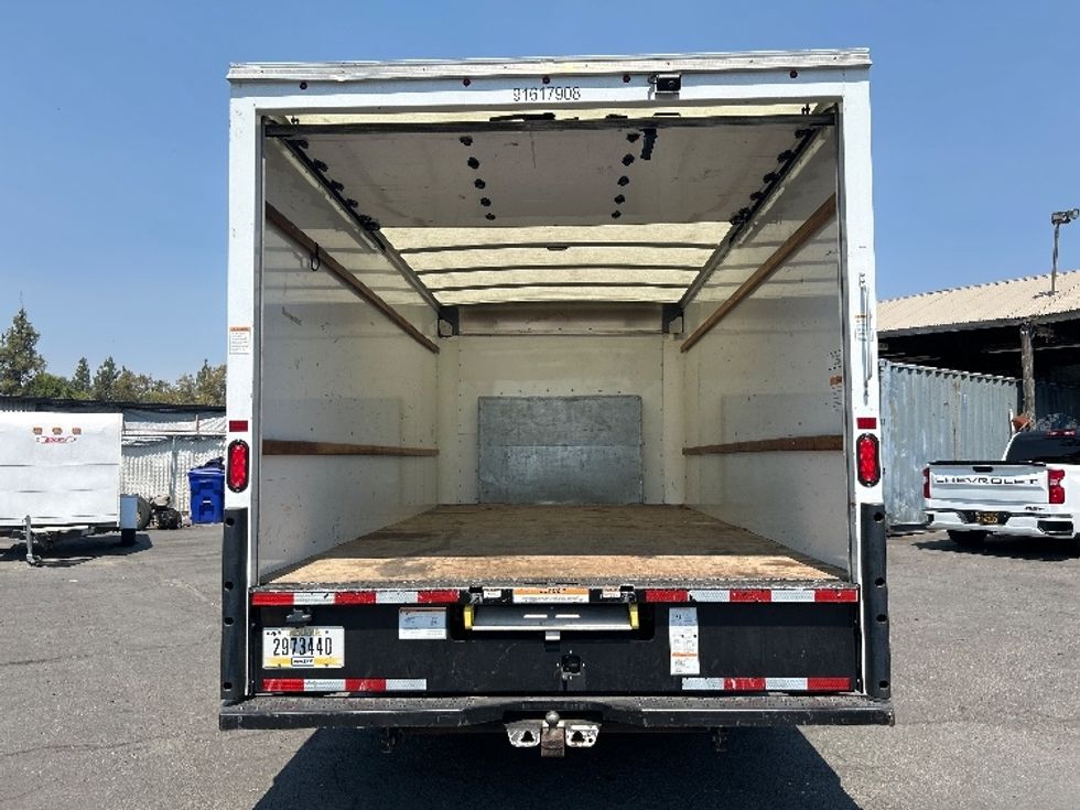 Light Duty Box Truck-Light and Medium Duty Trucks-Ford-2021-E350-Ontario-CA-100,184\n\t\tmiles-$ 29,500 - Image 8