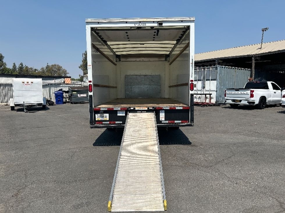Light Duty Box Truck-Light and Medium Duty Trucks-Ford-2021-E350-Ontario-CA-100,184\n\t\tmiles-$ 29,500 - Image 9
