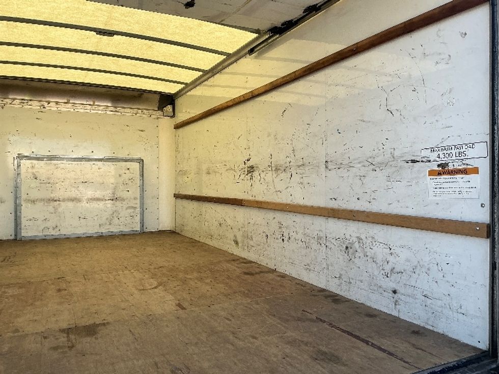 Light Duty Box Truck-Light and Medium Duty Trucks-Ford-2021-E350-Orlando-FL-100,322\n\t\tmiles-$ 27,250 - Image 12