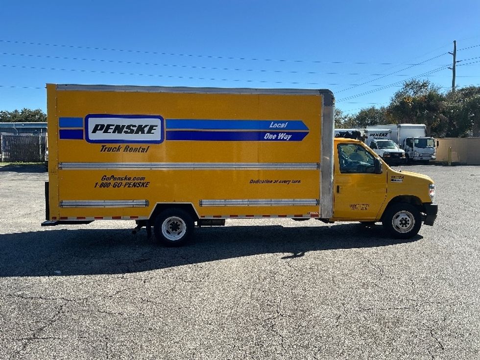 Light Duty Box Truck-Light and Medium Duty Trucks-Ford-2021-E350-Orlando-FL-100,322\n\t\tmiles-$ 27,250 - Image 15