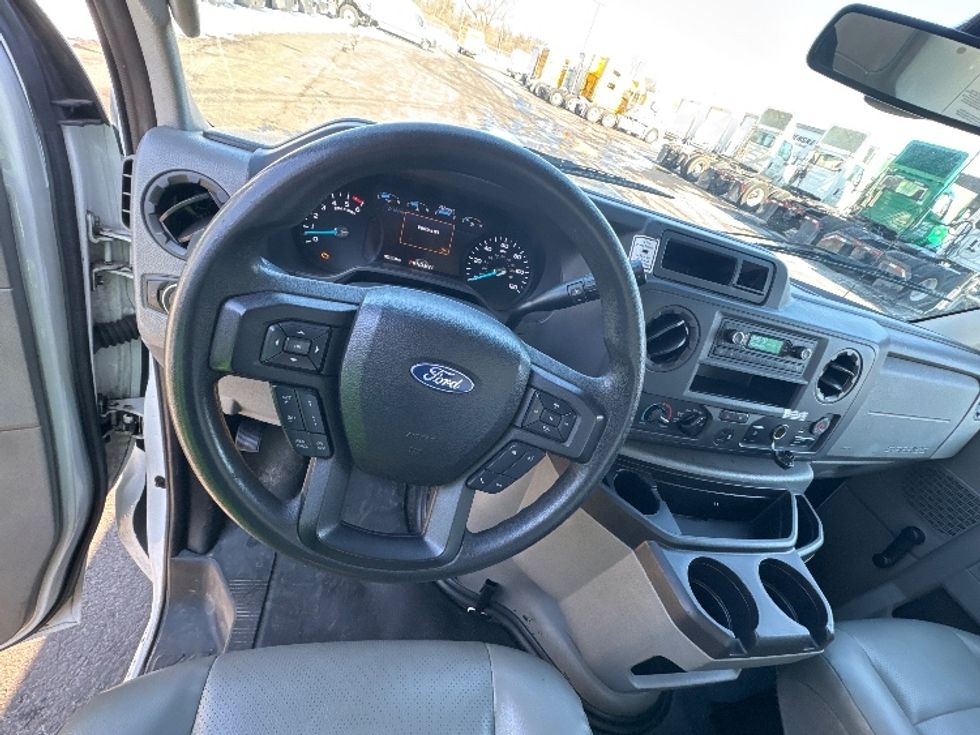 Light Duty Box Truck-Light and Medium Duty Trucks-Ford-2021-E350-Parsippany-NJ-95,013\n\t\tmiles-$ 28,250 - Image 14