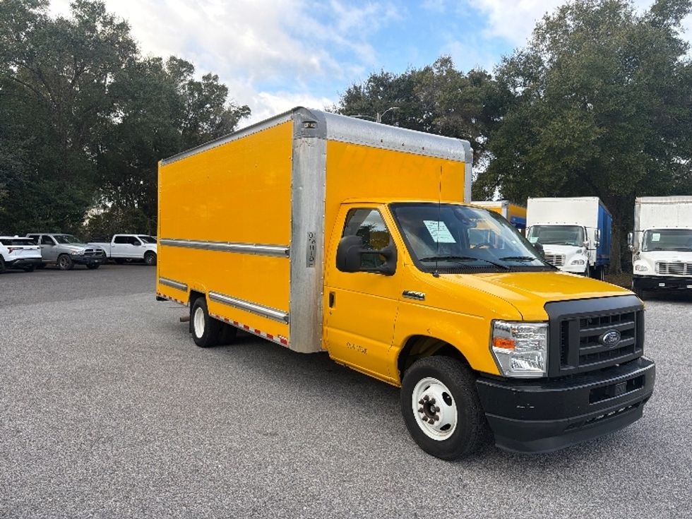 Light Duty Box Truck-Light and Medium Duty Trucks-Ford-2021-E350-Pensacola-FL-103,252\n\t\tmiles-$ 26,750 - Image 1