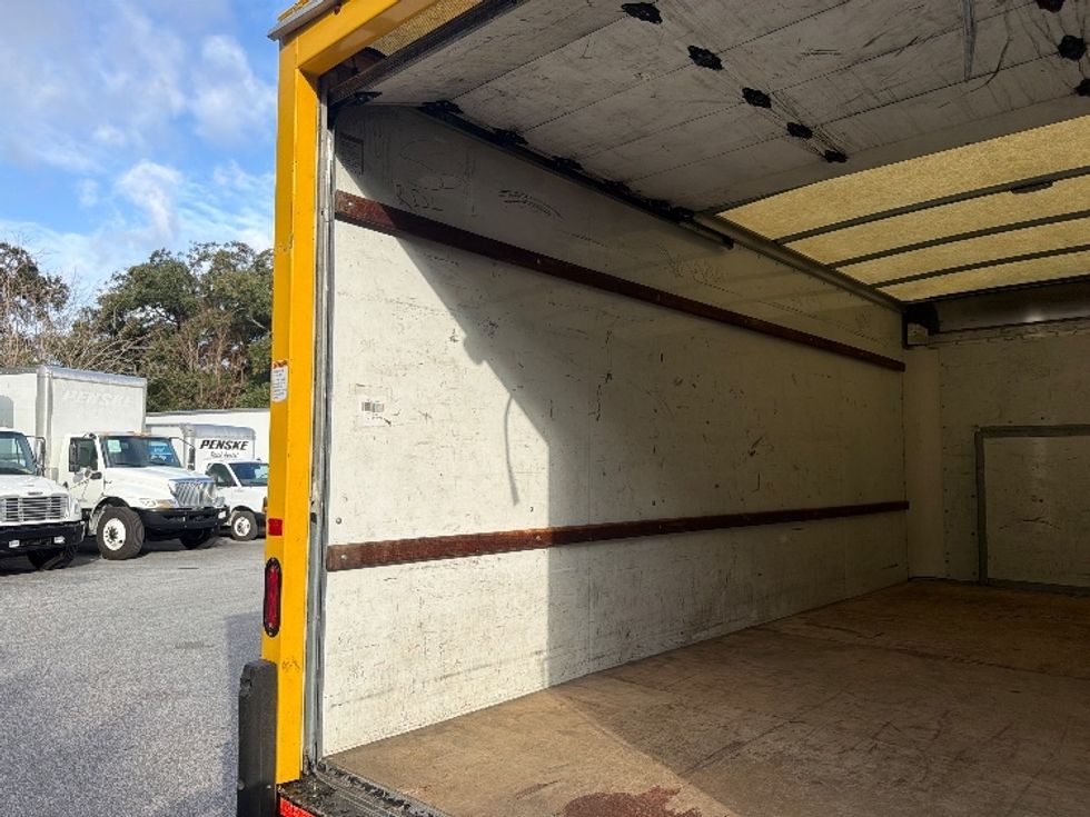 Light Duty Box Truck-Light and Medium Duty Trucks-Ford-2021-E350-Pensacola-FL-103,252\n\t\tmiles-$ 26,750 - Image 11