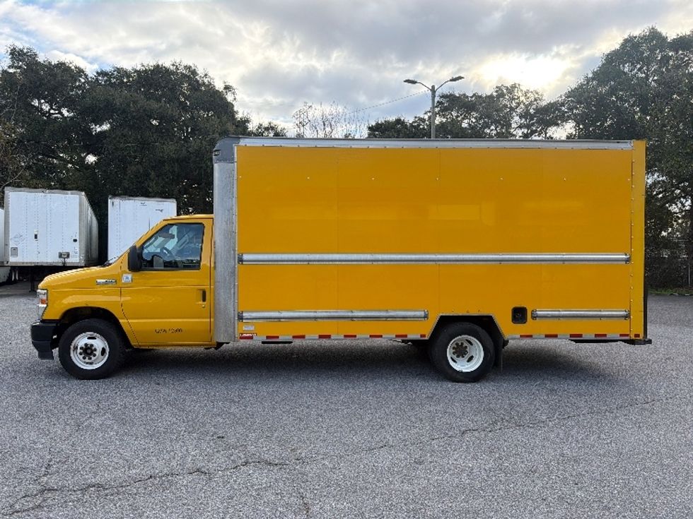Light Duty Box Truck-Light and Medium Duty Trucks-Ford-2021-E350-Pensacola-FL-103,252\n\t\tmiles-$ 26,750 - Image 4