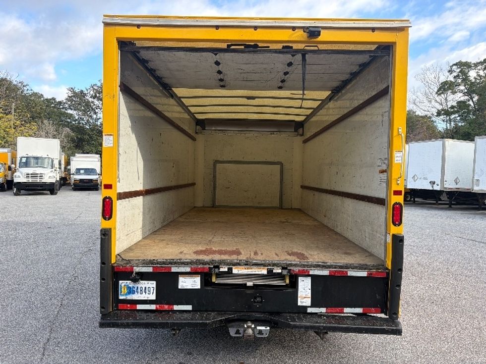 Light Duty Box Truck-Light and Medium Duty Trucks-Ford-2021-E350-Pensacola-FL-103,252\n\t\tmiles-$ 26,750 - Image 8
