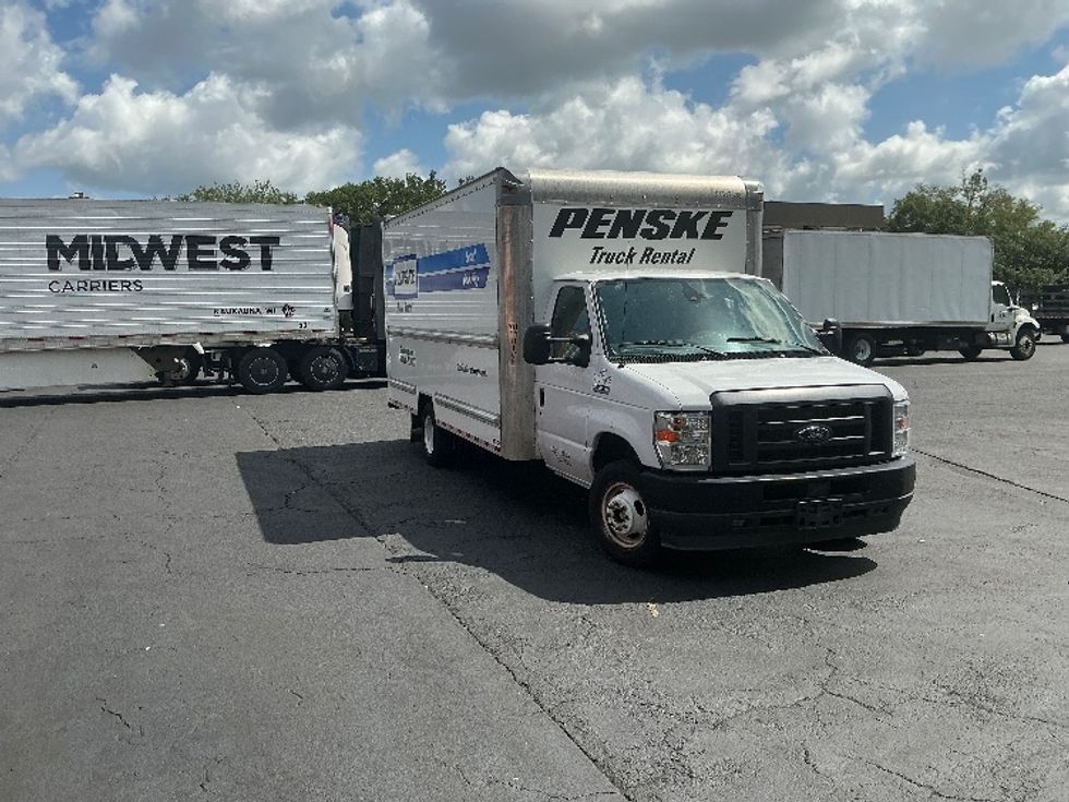 Light Duty Box Truck-Light and Medium Duty Trucks-Ford-2021-E350-Pensacola-FL-95,158\n\t\tmiles-$ 31,000 - Image 1