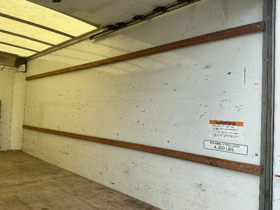 Light Duty Box Truck-Light and Medium Duty Trucks-Ford-2021-E350-Pensacola-FL-95,158\n\t\tmiles-$ 31,000 - Image 11