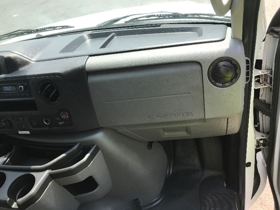 Light Duty Box Truck-Light and Medium Duty Trucks-Ford-2021-E350-Pharr-TX-84,836\n\t\tmiles-$ 31,000 - Image 20