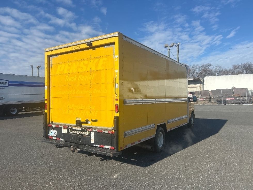 Light Duty Box Truck-Light and Medium Duty Trucks-Ford-2021-E350-Philadelphia-PA-63,534\n\t\tmiles-$ 29,250 - Image 13