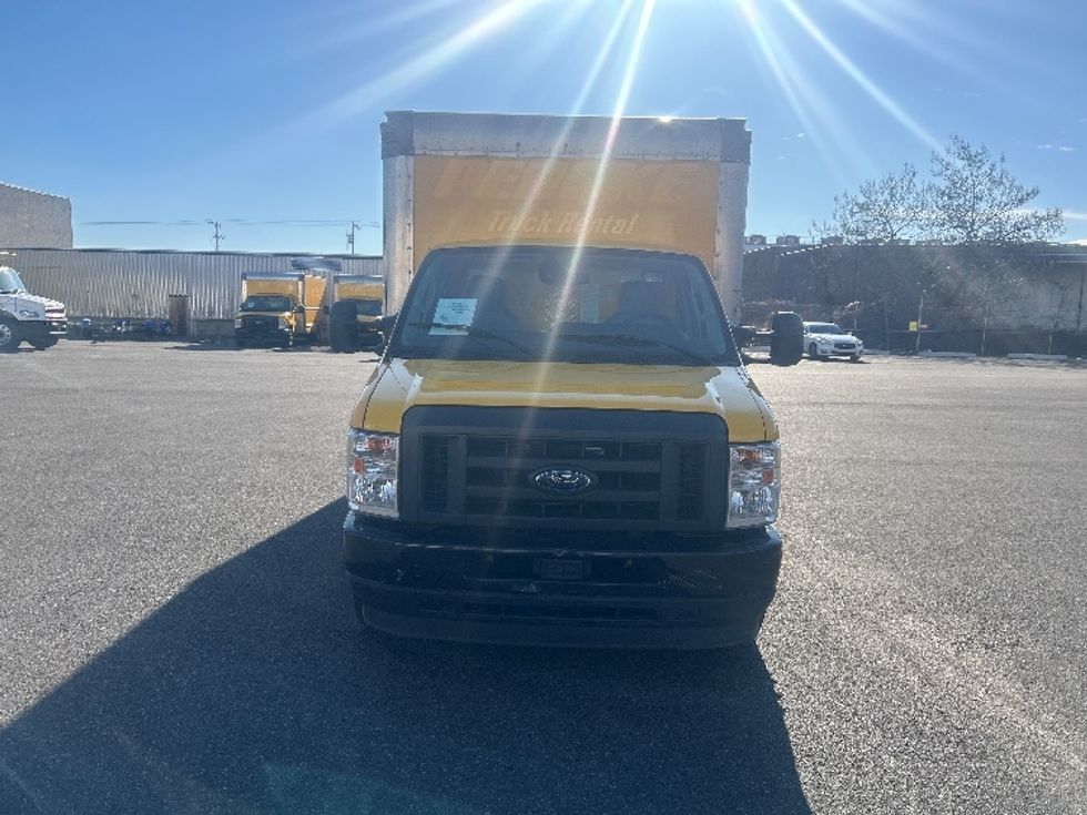Light Duty Box Truck-Light and Medium Duty Trucks-Ford-2021-E350-Philadelphia-PA-63,534\n\t\tmiles-$ 29,250 - Image 2