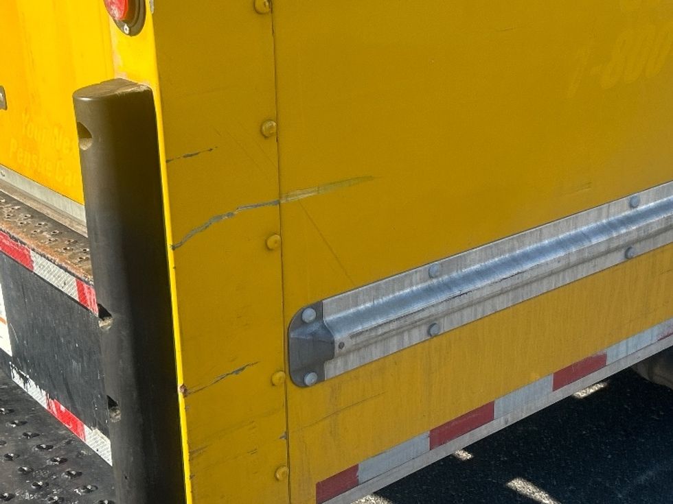 Light Duty Box Truck-Light and Medium Duty Trucks-Ford-2021-E350-Philadelphia-PA-63,534\n\t\tmiles-$ 29,250 - Image 26