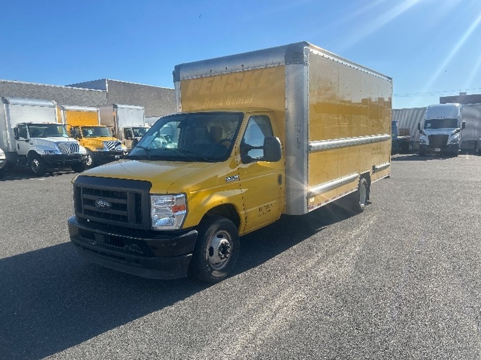 Light Duty Box Truck-Light and Medium Duty Trucks-Ford-2021-E350-Philadelphia-PA-63,534\n\t\tmiles-$ 29,250 - Image 3
