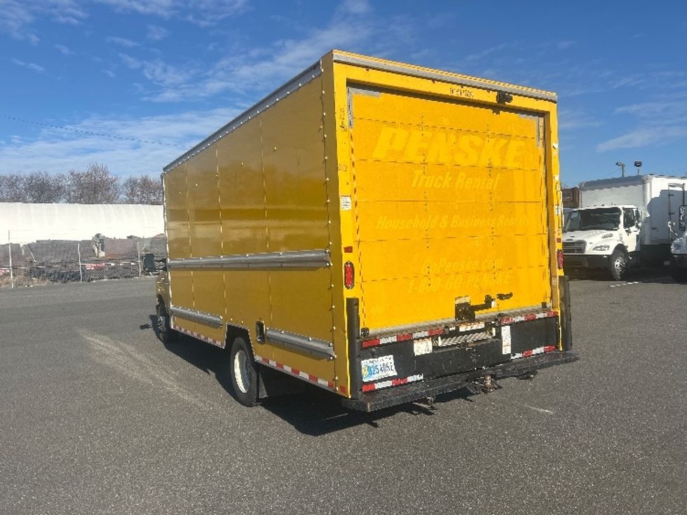Light Duty Box Truck-Light and Medium Duty Trucks-Ford-2021-E350-Philadelphia-PA-63,534\n\t\tmiles-$ 29,250 - Image 6