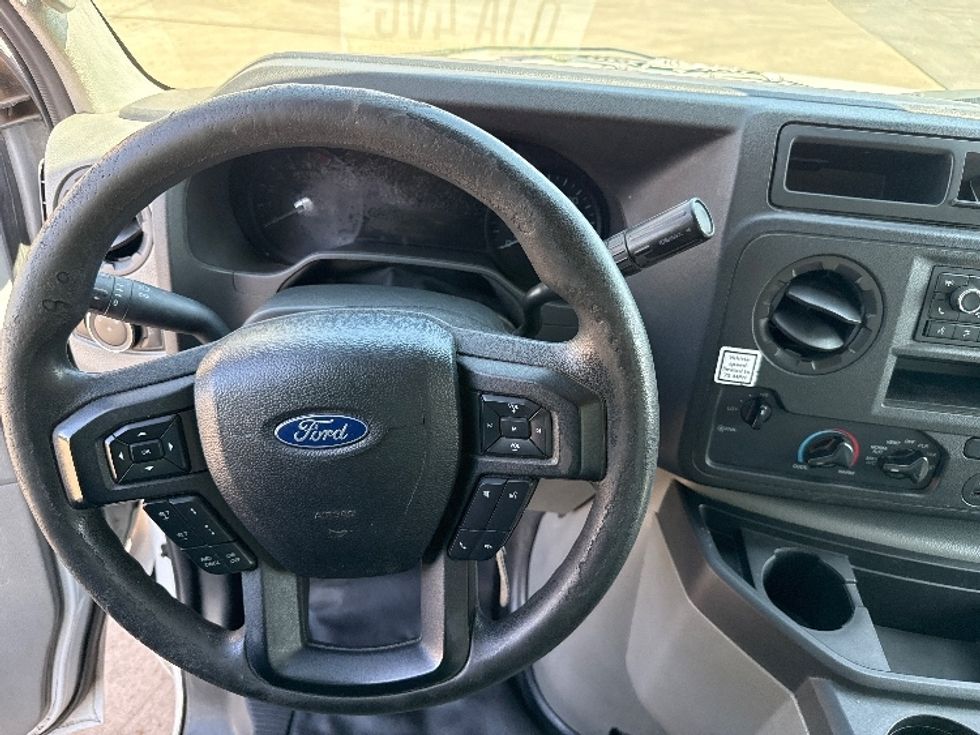 Light Duty Box Truck-Light and Medium Duty Trucks-Ford-2021-E350-Phoenix-AZ-179,396\n\t\tmiles-$ 16,750 - Image 17