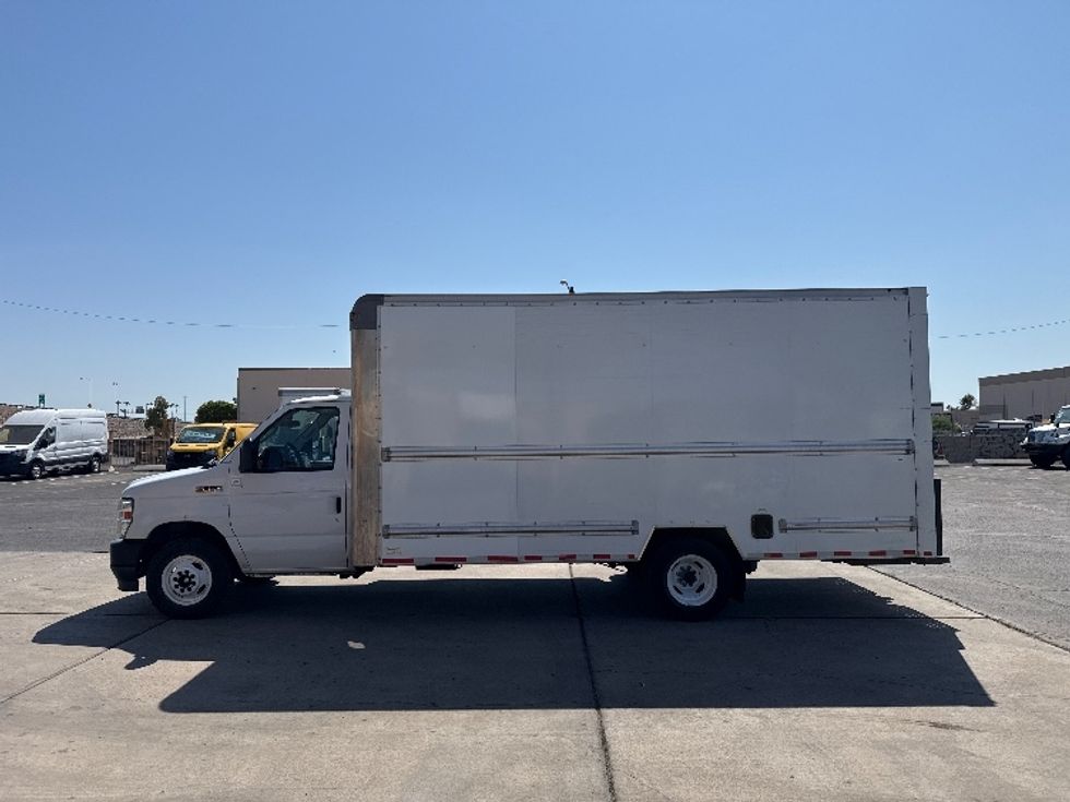 Light Duty Box Truck-Light and Medium Duty Trucks-Ford-2021-E350-Phoenix-AZ-179,396\n\t\tmiles-$ 16,750 - Image 4