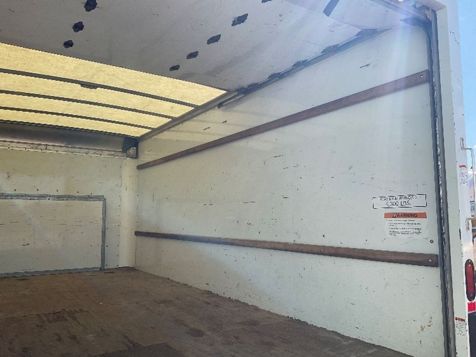 Light Duty Box Truck-Light and Medium Duty Trucks-Ford-2021-E350-Piqua-OH-105,818\n\t\tmiles-$ 27,000 - Image 11