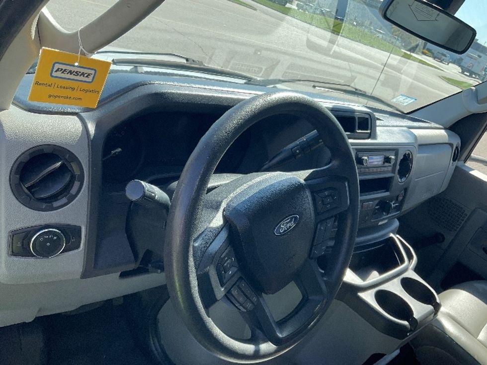 Light Duty Box Truck-Light and Medium Duty Trucks-Ford-2021-E350-Piqua-OH-105,818\n\t\tmiles-$ 27,000 - Image 16