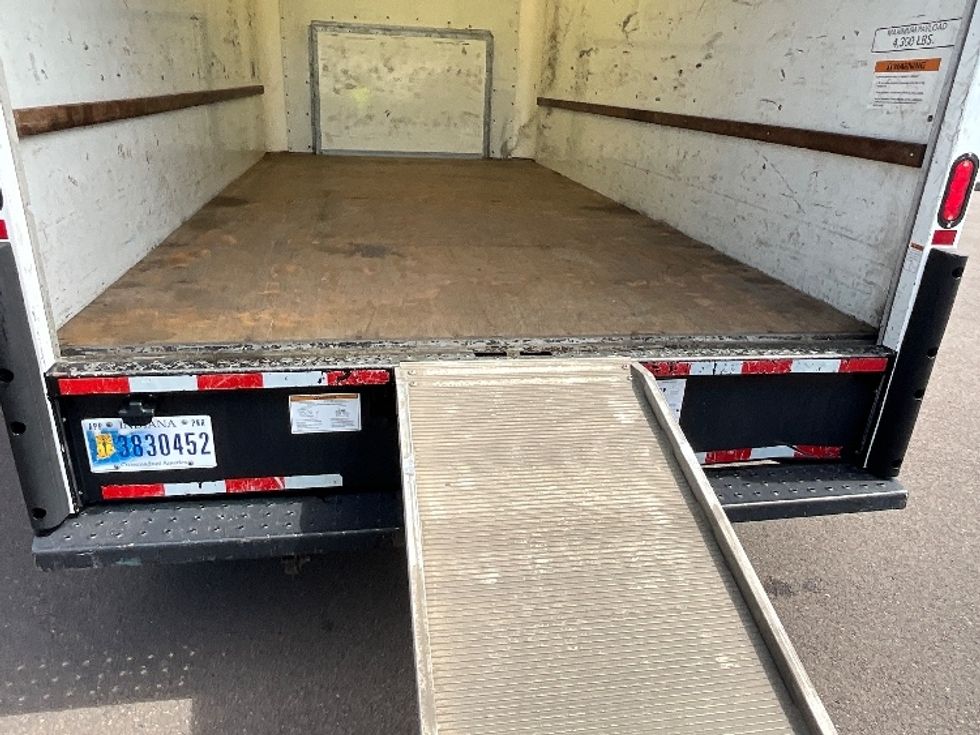 Light Duty Box Truck-Light and Medium Duty Trucks-Ford-2021-E350-Portland-OR-129,872\n\t\tmiles-$ 22,250 - Image 10