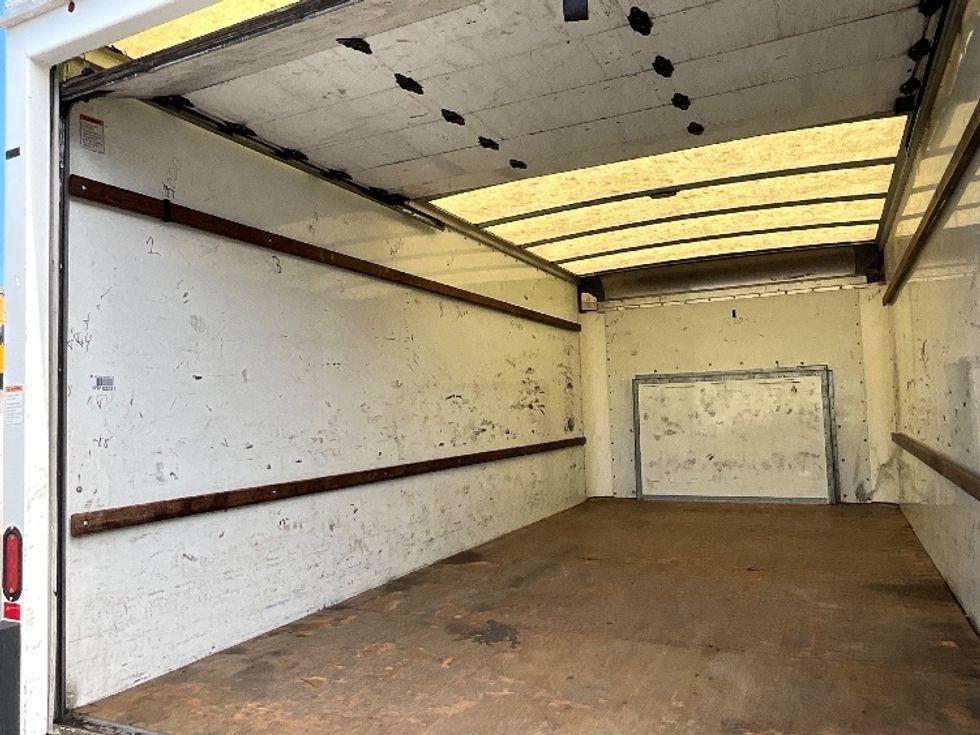 Light Duty Box Truck-Light and Medium Duty Trucks-Ford-2021-E350-Portland-OR-129,872\n\t\tmiles-$ 22,250 - Image 11