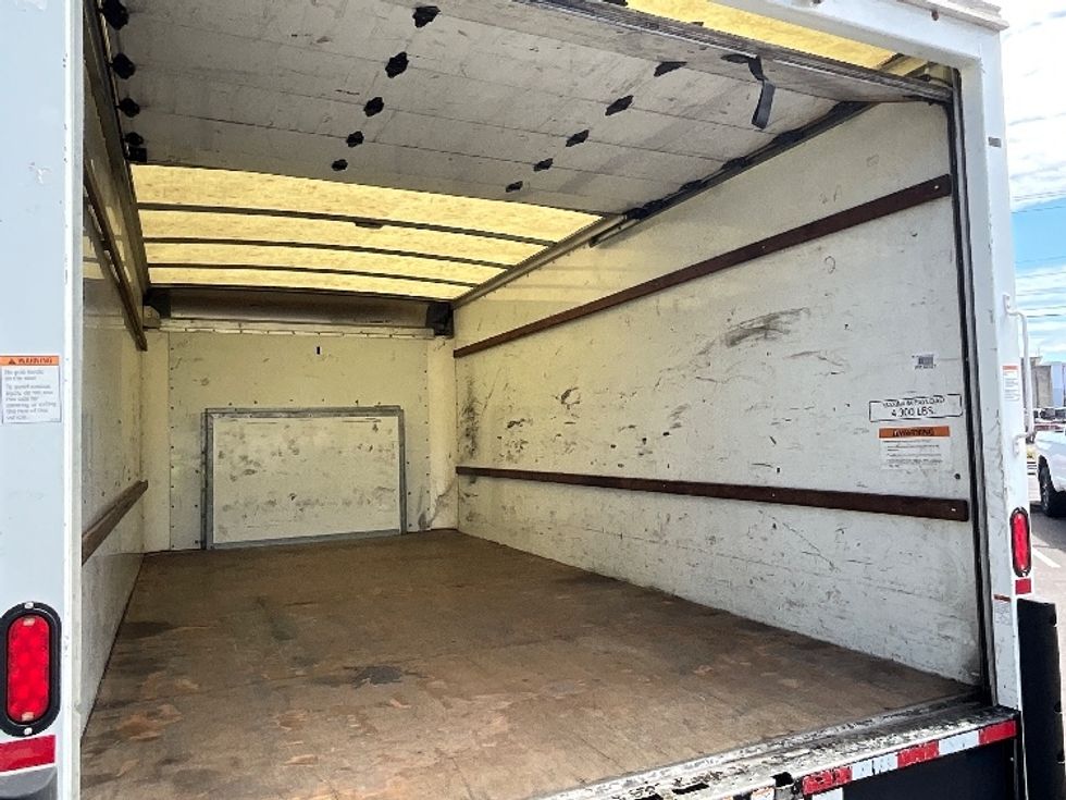 Light Duty Box Truck-Light and Medium Duty Trucks-Ford-2021-E350-Portland-OR-129,872\n\t\tmiles-$ 22,250 - Image 12