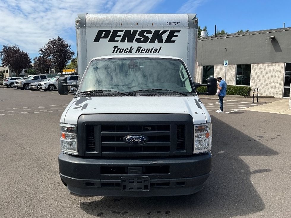 Light Duty Box Truck-Light and Medium Duty Trucks-Ford-2021-E350-Portland-OR-129,872\n\t\tmiles-$ 22,250 - Image 2