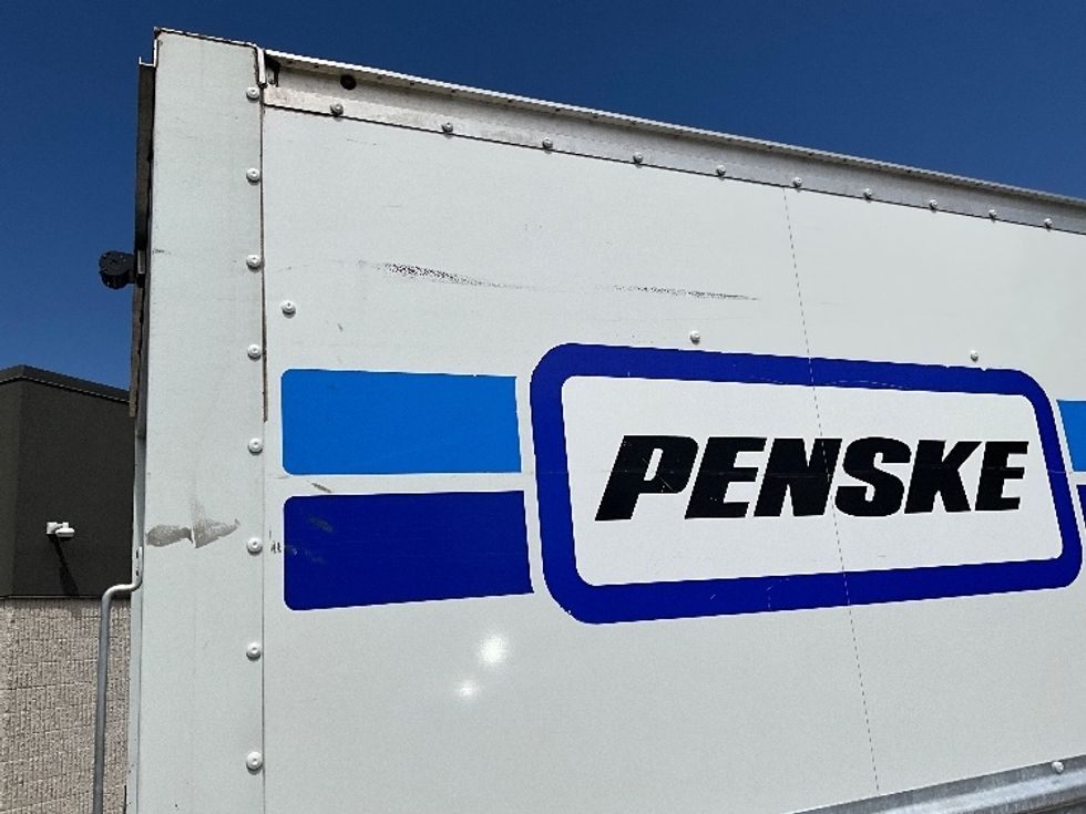 Light Duty Box Truck-Light and Medium Duty Trucks-Ford-2021-E350-Portland-OR-129,872\n\t\tmiles-$ 22,250 - Image 27