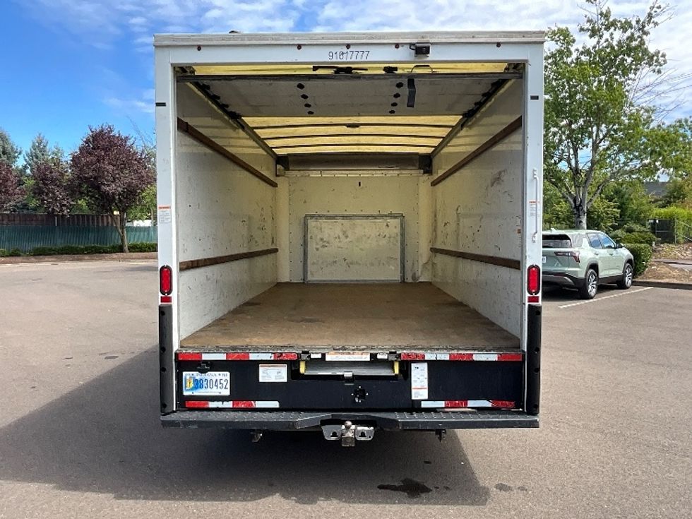 Light Duty Box Truck-Light and Medium Duty Trucks-Ford-2021-E350-Portland-OR-129,872\n\t\tmiles-$ 22,250 - Image 8