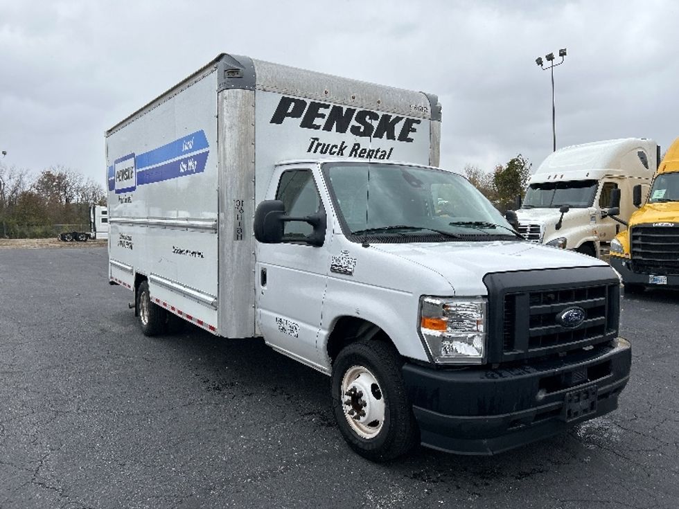 Light Duty Box Truck-Light and Medium Duty Trucks-Ford-2021-E350-Richmond-VA-106,679\n\t\tmiles-$ 29,500 - Image 1