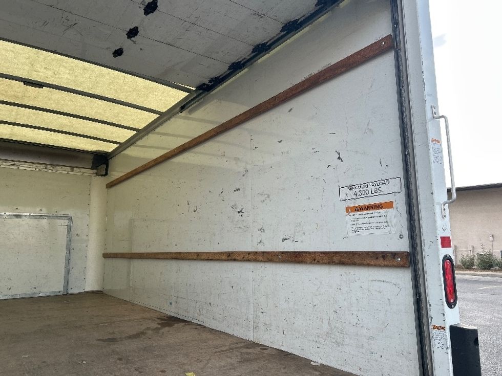 Light Duty Box Truck-Light and Medium Duty Trucks-Ford-2021-E350-Richmond-VA-106,679\n\t\tmiles-$ 29,500 - Image 12