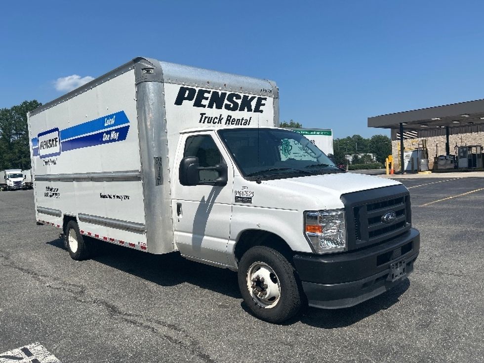 Light Duty Box Truck-Light and Medium Duty Trucks-Ford-2021-E350-Richmond-VA-80,341\n\t\tmiles-$ 32,500 - Image 1