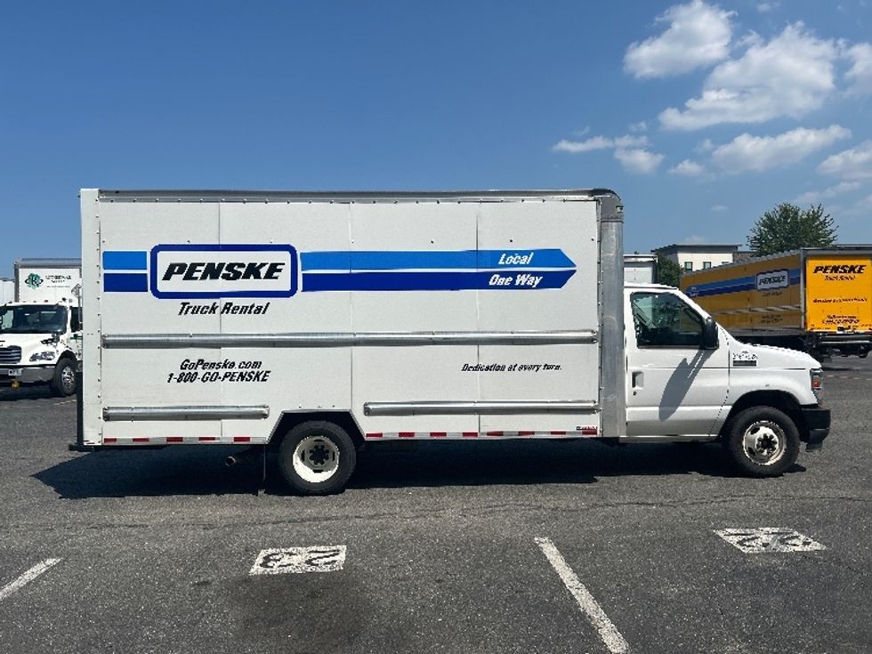 Light Duty Box Truck-Light and Medium Duty Trucks-Ford-2021-E350-Richmond-VA-80,341\n\t\tmiles-$ 32,500 - Image 15