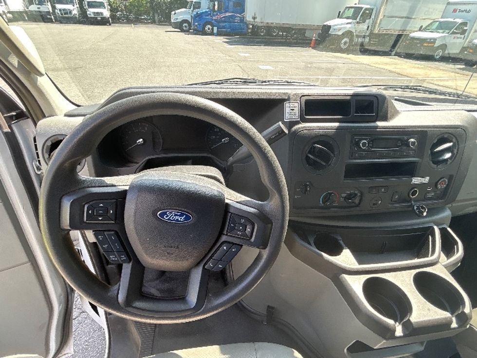 Light Duty Box Truck-Light and Medium Duty Trucks-Ford-2021-E350-Richmond-VA-80,341\n\t\tmiles-$ 32,500 - Image 18