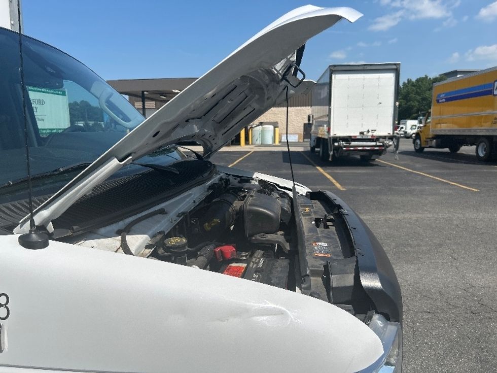 Light Duty Box Truck-Light and Medium Duty Trucks-Ford-2021-E350-Richmond-VA-80,341\n\t\tmiles-$ 32,500 - Image 23