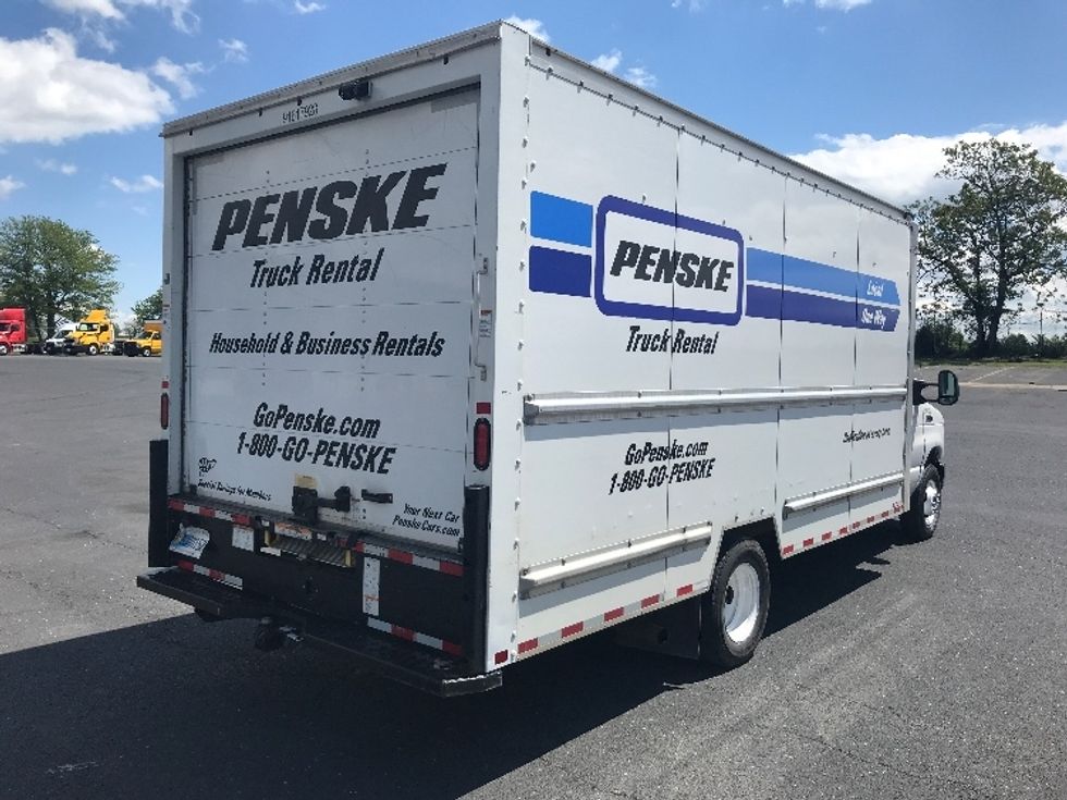 Light Duty Box Truck-Light and Medium Duty Trucks-Ford-2021-E350-Richmond-VA-87,012\n\t\tmiles-$ 31,250 - Image 13