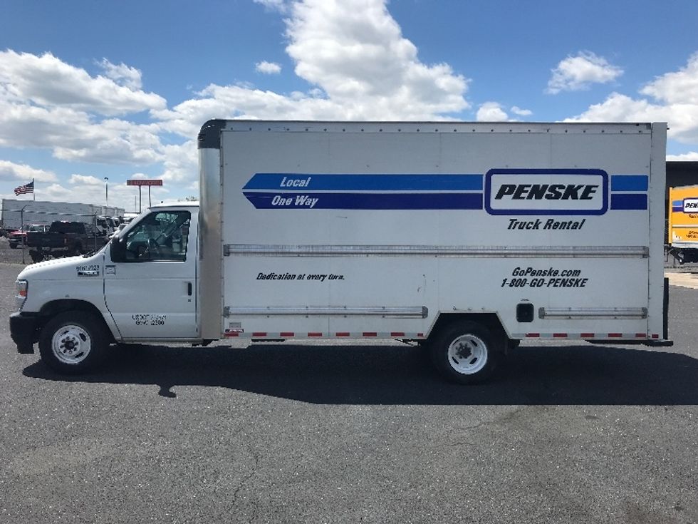 Light Duty Box Truck-Light and Medium Duty Trucks-Ford-2021-E350-Richmond-VA-87,012\n\t\tmiles-$ 31,250 - Image 4