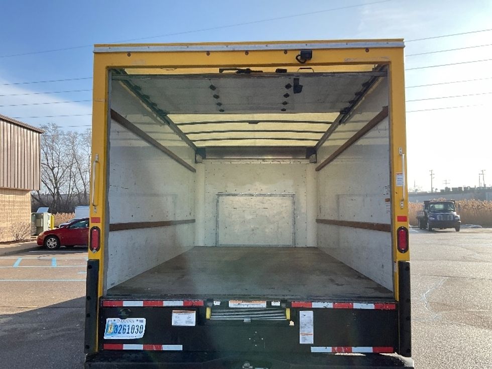 Light Duty Box Truck-Light and Medium Duty Trucks-Ford-2021-E350-Romulus-MI-99,657\n\t\tmiles-$ 25,750 - Image 10