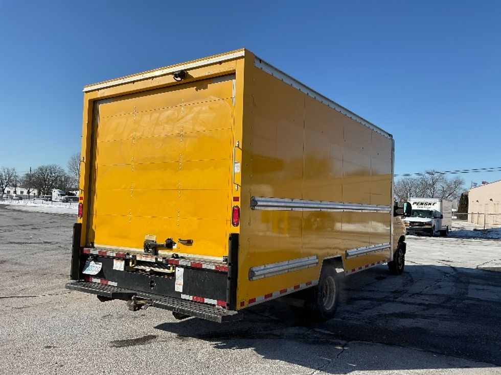 Light Duty Box Truck-Light and Medium Duty Trucks-Ford-2021-E350-Romulus-MI-99,657\n\t\tmiles-$ 25,750 - Image 13