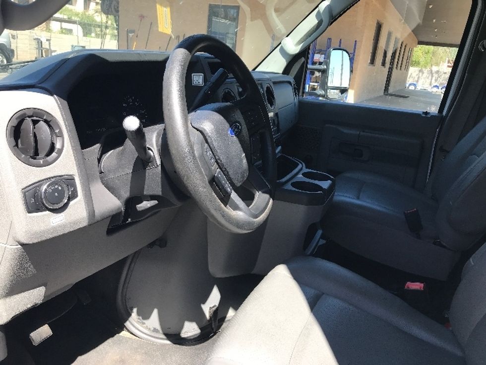 Light Duty Box Truck-Light and Medium Duty Trucks-Ford-2021-E350-Roseville-MN-99,774\n\t\tmiles-$ 28,500 - Image 16