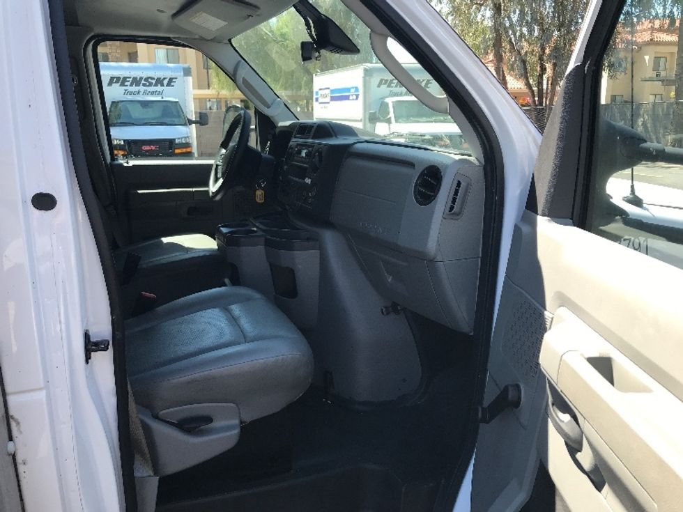 Light Duty Box Truck-Light and Medium Duty Trucks-Ford-2021-E350-Roseville-MN-99,774\n\t\tmiles-$ 28,500 - Image 19