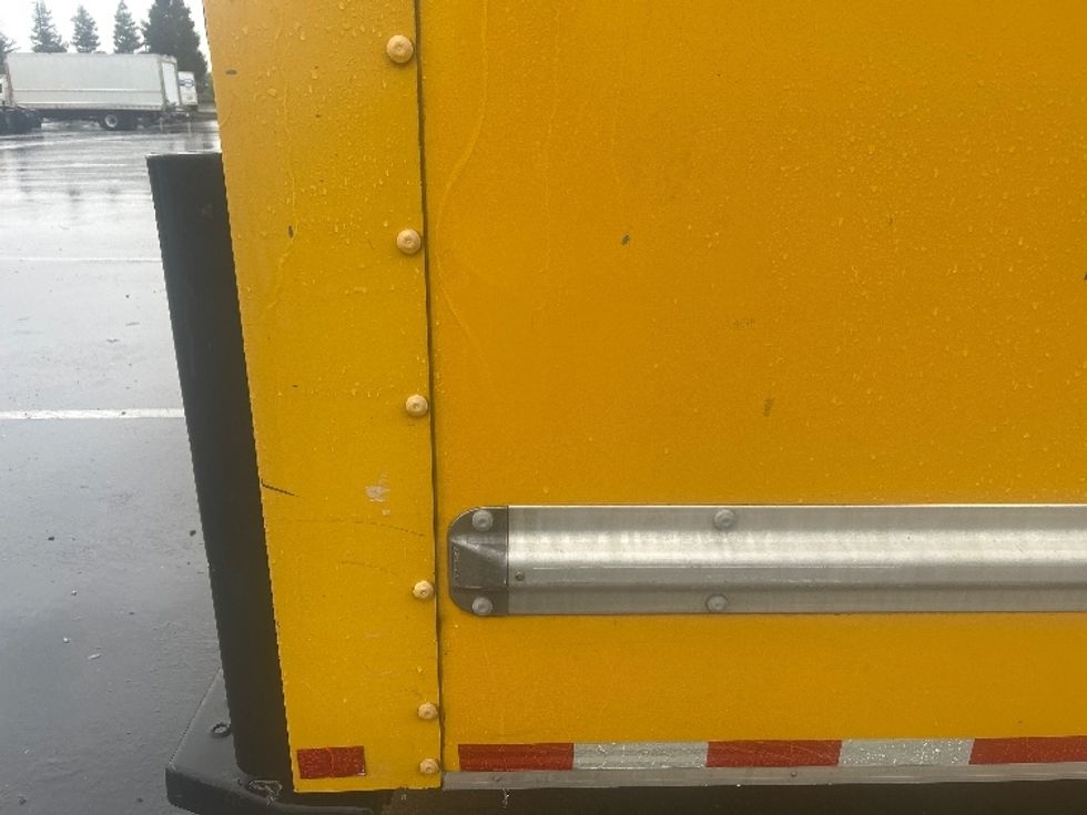 Light Duty Box Truck-Light and Medium Duty Trucks-Ford-2021-E350-Sacramento-CA-114,043\n\t\tmiles-$ 23,500 - Image 28