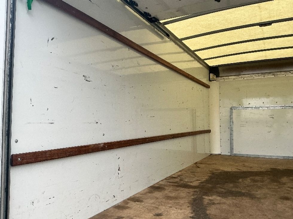 Light Duty Box Truck-Light and Medium Duty Trucks-Ford-2021-E350-Sacramento-CA-128,161\n\t\tmiles-$ 26,250 - Image 11