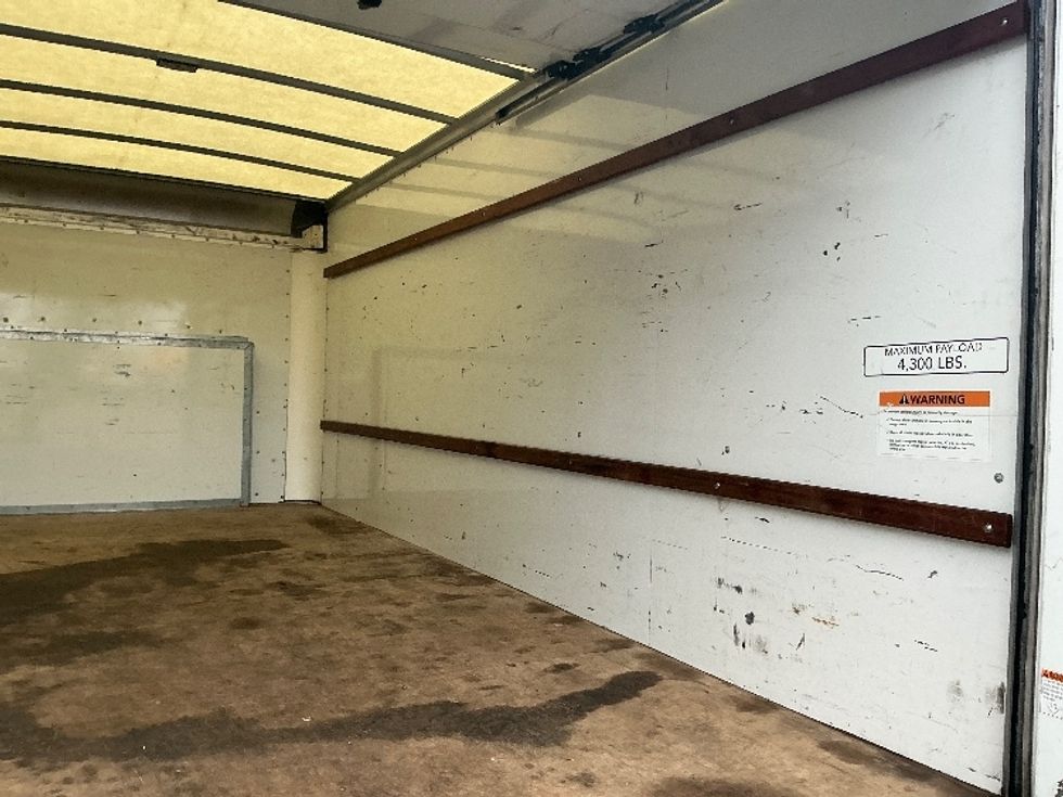 Light Duty Box Truck-Light and Medium Duty Trucks-Ford-2021-E350-Sacramento-CA-128,161\n\t\tmiles-$ 26,250 - Image 12