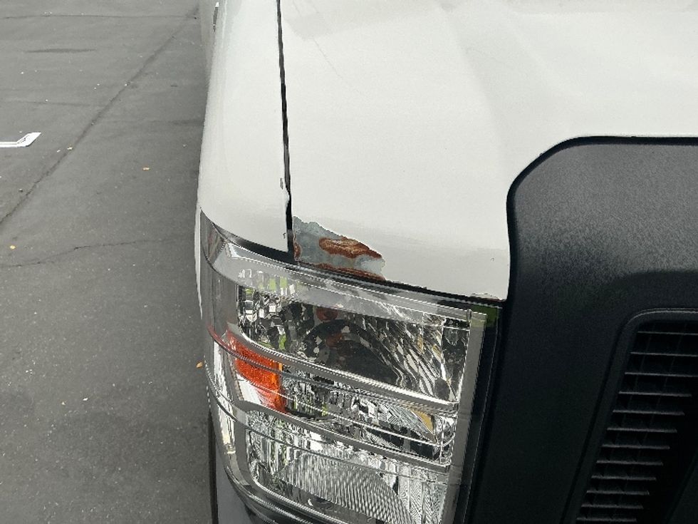 Light Duty Box Truck-Light and Medium Duty Trucks-Ford-2021-E350-Sacramento-CA-128,161\n\t\tmiles-$ 26,250 - Image 25