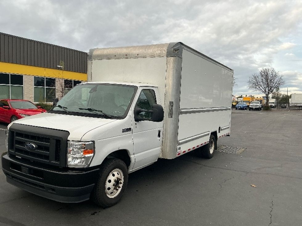 Light Duty Box Truck-Light and Medium Duty Trucks-Ford-2021-E350-Sacramento-CA-128,161\n\t\tmiles-$ 26,250 - Image 3