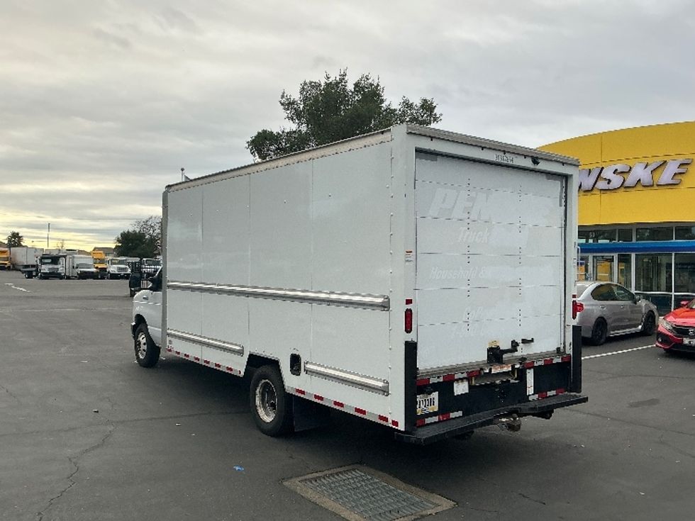 Light Duty Box Truck-Light and Medium Duty Trucks-Ford-2021-E350-Sacramento-CA-128,161\n\t\tmiles-$ 26,250 - Image 6