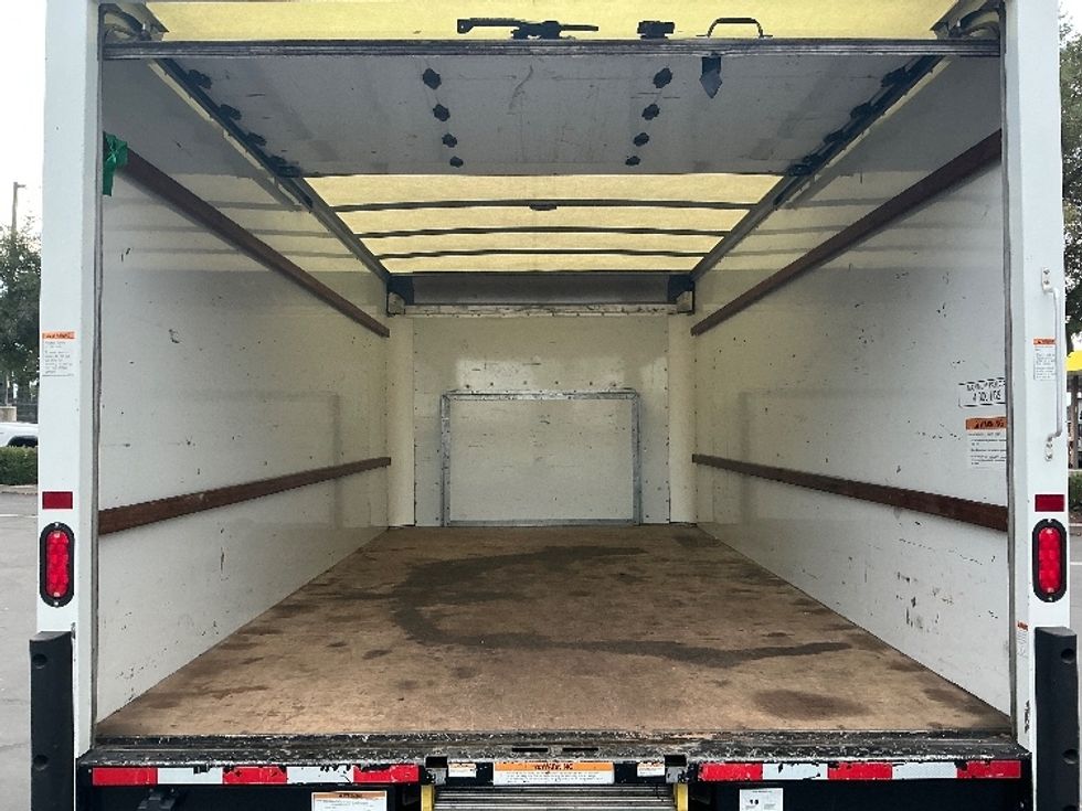 Light Duty Box Truck-Light and Medium Duty Trucks-Ford-2021-E350-Sacramento-CA-128,161\n\t\tmiles-$ 26,250 - Image 8