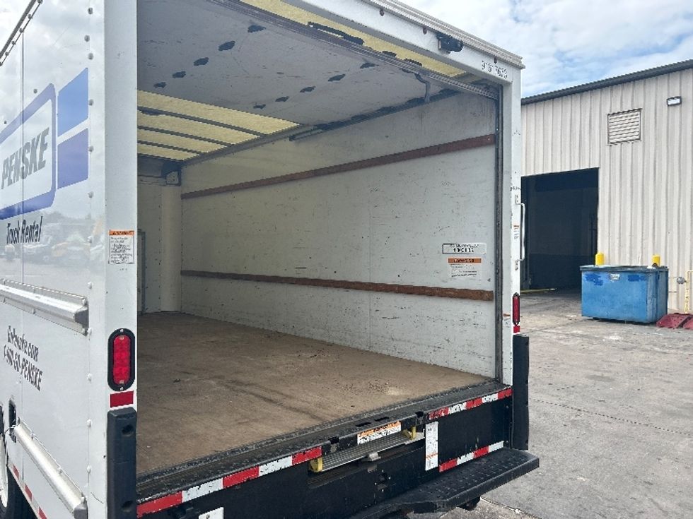 Light Duty Box Truck-Light and Medium Duty Trucks-Ford-2021-E350-San Antonio-TX-104,115\n\t\tmiles-$ 27,500 - Image 11
