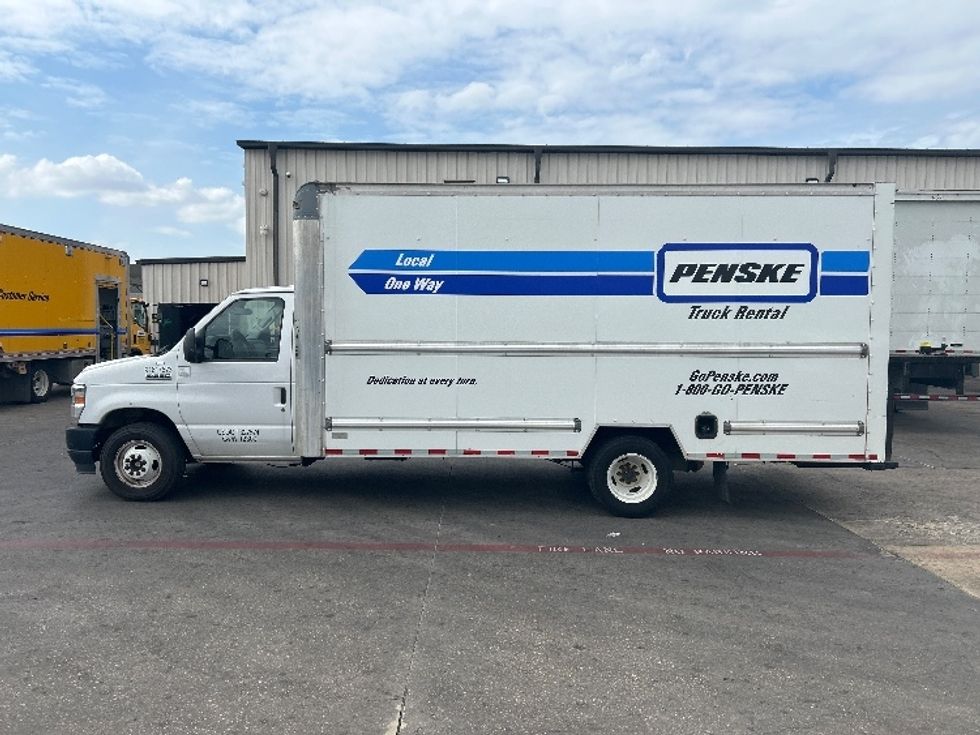 Light Duty Box Truck-Light and Medium Duty Trucks-Ford-2021-E350-San Antonio-TX-104,115\n\t\tmiles-$ 27,500 - Image 3